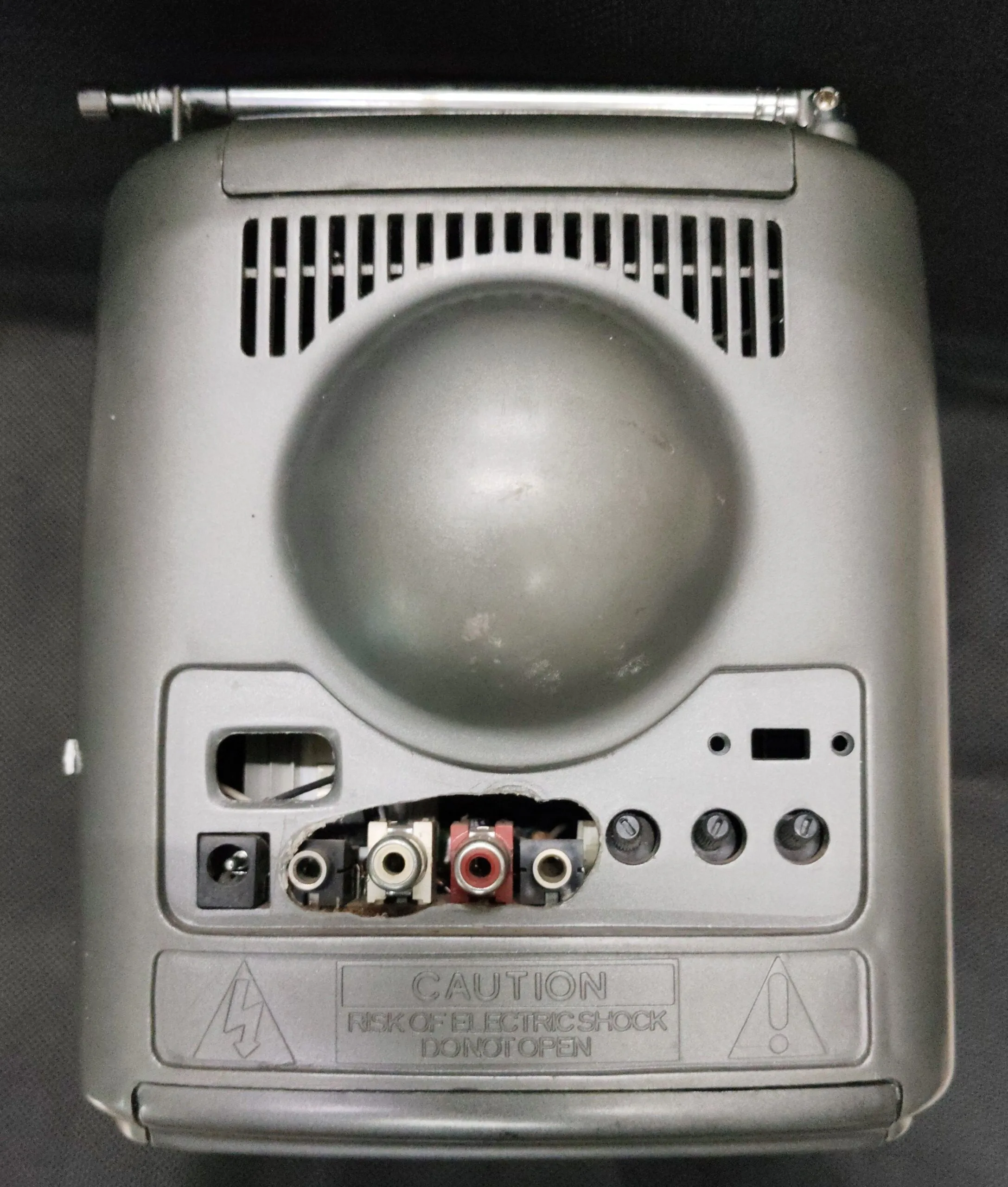 Portable 5.5 B/W TV With AM/FM Radio ( Radio reel is slightly loose ).