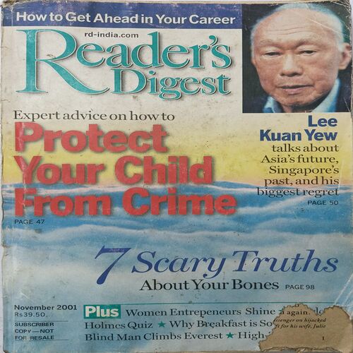 Reader’s Digest ( November 2001 ) ( Front Cover Down Side Little Cut )