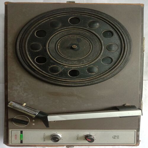 Vinyl Record Player (Model No.- 633)