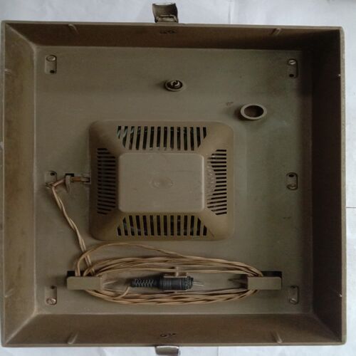 Vinyl Record Player (Model No.- 633)