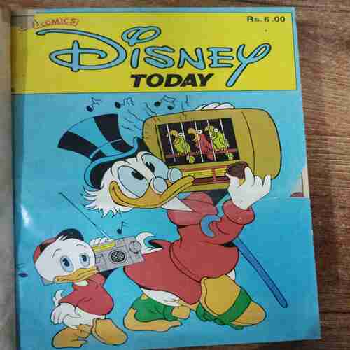 Disney Today (16 Comisc in 1 banding )(One page small cut )