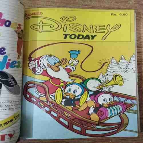 Disney Today (16 Comisc in 1 banding )(One page small cut )
