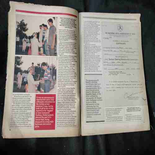 Sports world. (13th to 19th September 1989) Front cover and back cover slightly damaged.