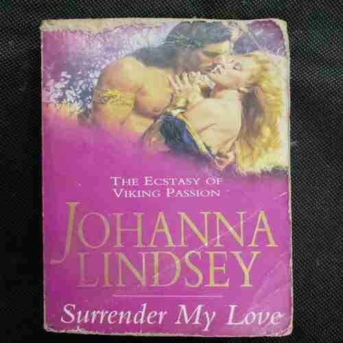 Surrender My Love (Johanna Lindsey )