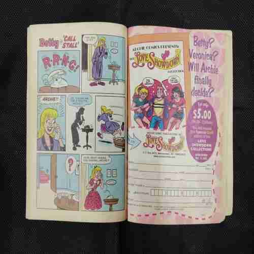 BETTY AND VERONICA (NO-139)