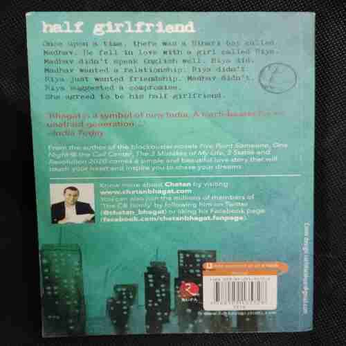 Half Girlfriend (Chwtan Bhagat )