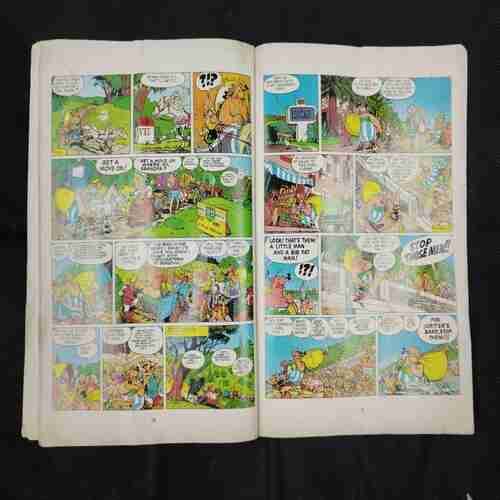 ASTERIX AND THE BANQUET