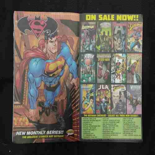 BATMAN (FRONT COVER LITTLE CUT ON THE MIDDLE)