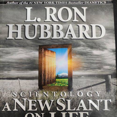 L. Ron Hubbard A New Slant On Life .