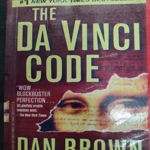 The Da Vinci Code Dan Brown .