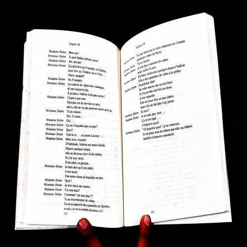 Cours De Francais ( The Linguaphone Institute ) .