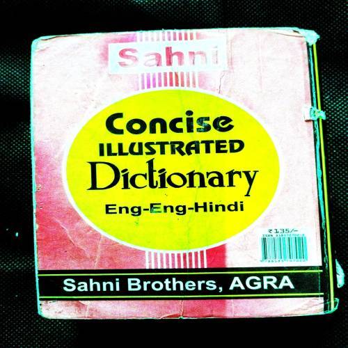 Concise Illustrated Dictionary ( Eng - Eng - Hindi ) .