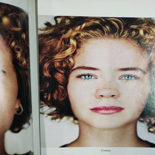 National Geographic ( Twins Alike But Not Alike ) . Edition :- ( January - 2012 ) . No. Of Pages = 154 .