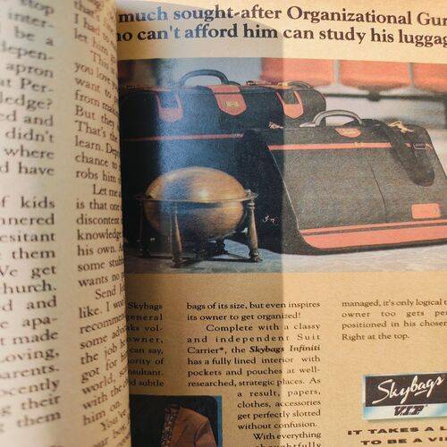 Reader's Digest . Edition :- ( Dec - 1997 ). Back Cover Missing .