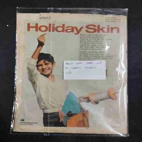 ANDHERE KA RAJA (BACK SIDE LITTLE CUT ON UPPER CORNER SIDE)