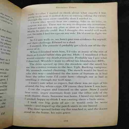 Breaking Dawn ; Stephenie Meyer (Rs.395)