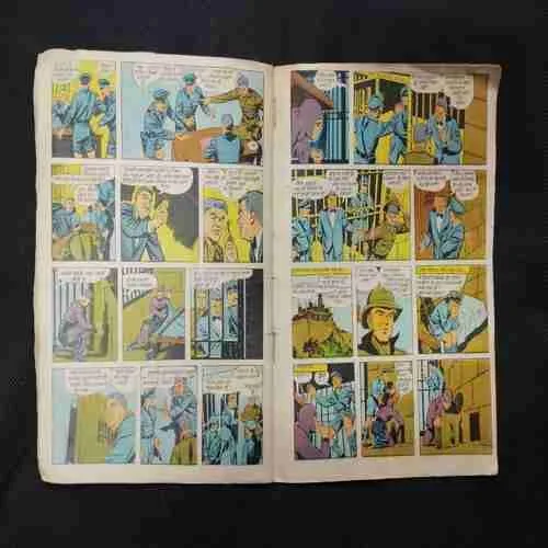 GULAMON KA SAUDAGAR (PART-1) (BACK COVER UPPER SIDE AND DOWN SIDE LITTLE CUT)