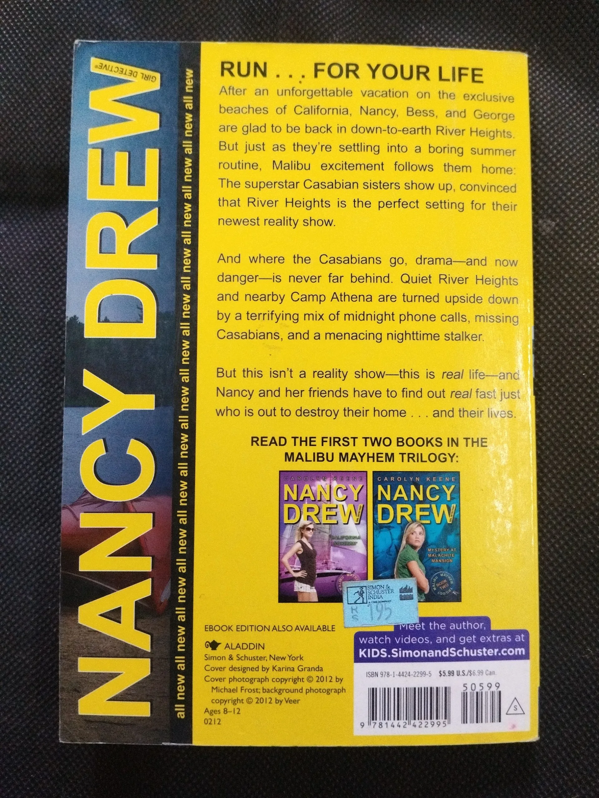 Nancy Drew ( Carolyn Keene ) .