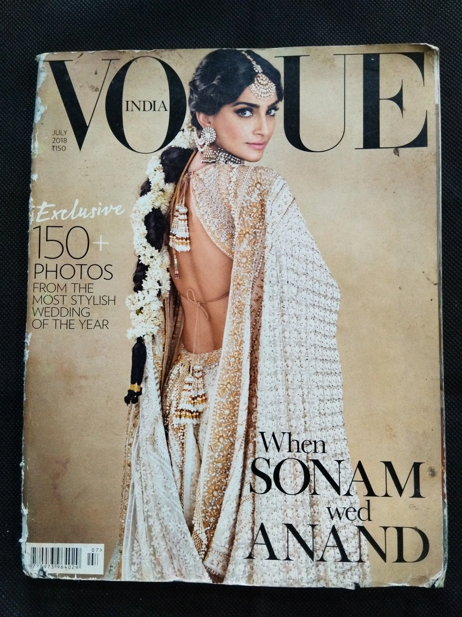 Vogue ( July 2018 ) Cover damage a little .