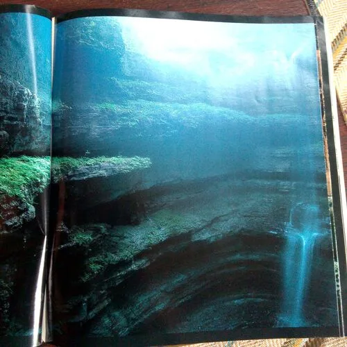 National Geographic  (January 1998) Vol.193, No.1