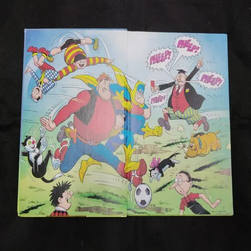THE DANDY ANNUAL 2015