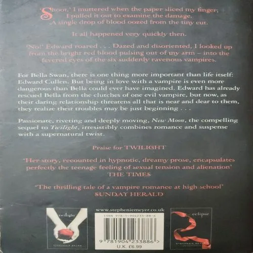 New Moon (By Stephenie Meyer) (Total Pages = 596)