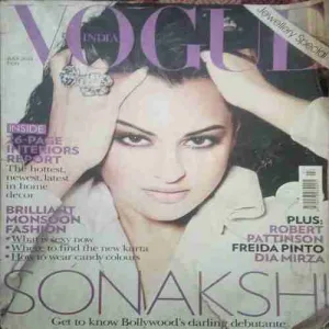 Vogue( July 2011) Vogue( July 2011)