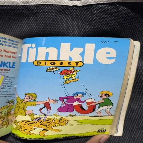 Binding 4in1 [ Tinkle Double Digest no-42( front cover down side big cut) , Tinkle Double Digest no-47 , Tinkle Double Digest no-3( page no-31to94 missing ), Tinkle Digest no-4
