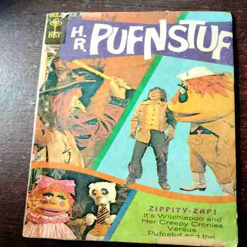 H. R. PUFNSTUF ( Damage , Few Pages Are Cut )