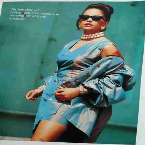 Document 2_53 La Mode ( Volume 1 )