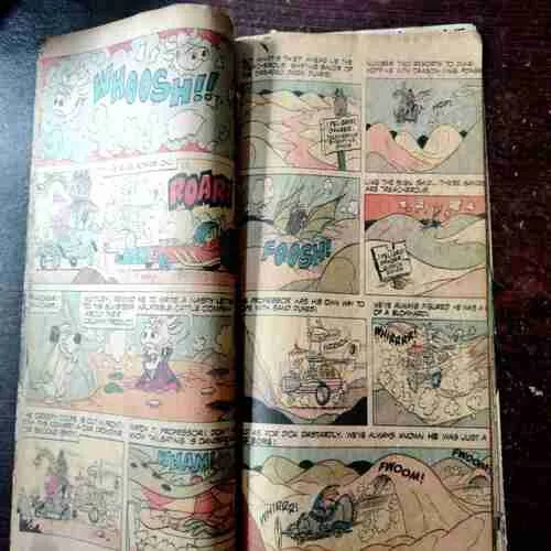 WACKY RACES ( Damage , Pages Are Half Cut )