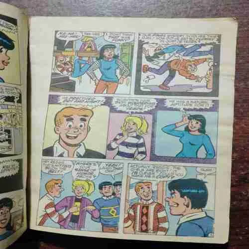 LAUGH DIGEST MAGAZINE (NO.100)