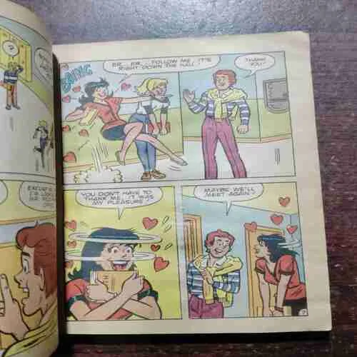 BETTY VERONICA DIGEST MAGAZINE (NO.48) BACK COVER MISSING .