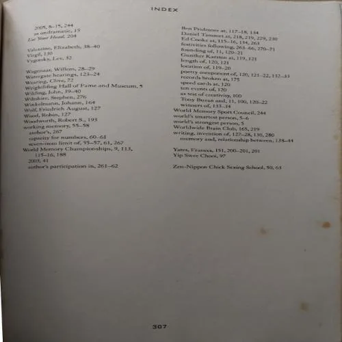 Document_34 Moonwalking With Einstein (By Joshua Foer) (Total Pages = 307)