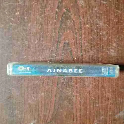 Document 12_237 AJNABEE BY ABBAS MUSTAN