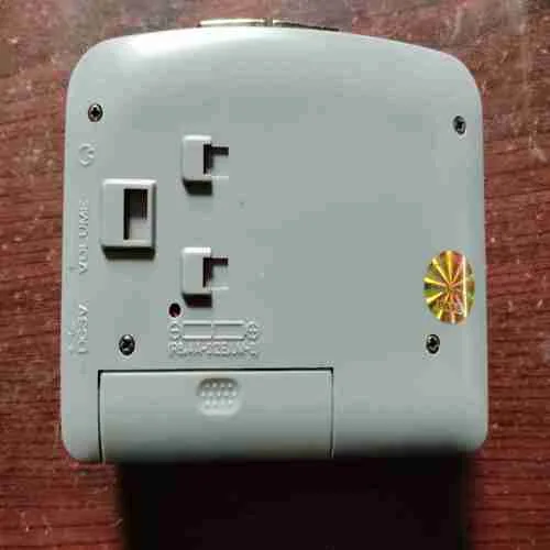 CONGLI POCKET CASSETTE PLAYER BUILT IN SPEAKER CL-701(RADIO AND CASSETTE PLAYER )