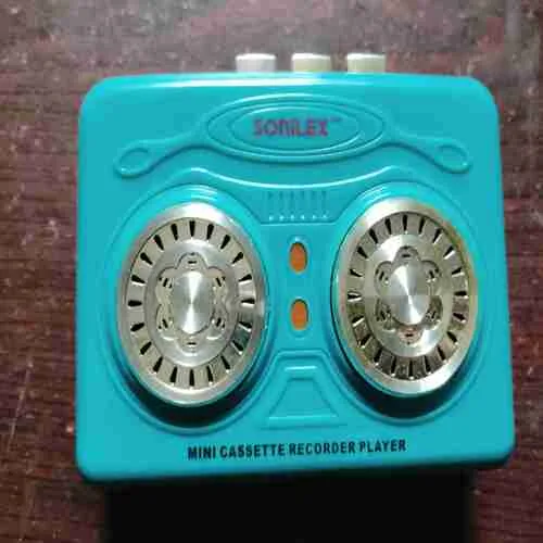 Document 18_106 SONILEX SL-7040 MINI CASSETTE RECORDER PLAYER(RADIO AND CASSETTE PLAYER )
