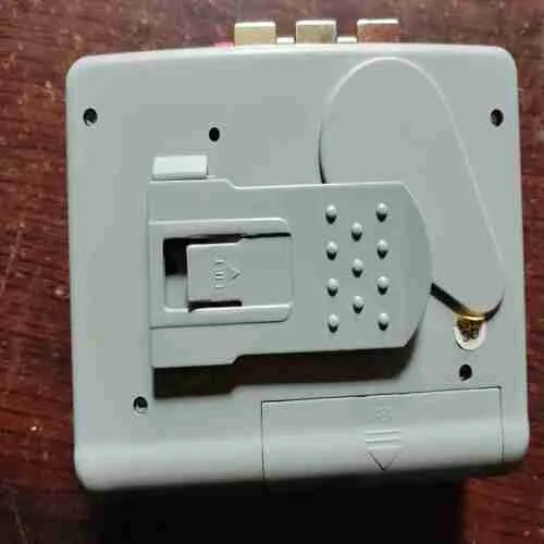 Document 18_113 SONILEX SL-1630 MINI CASSETTE RECORDER PLAYER(RADIO AND CASSETTE PLAYER )