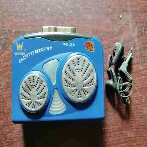 WINGO WG -2737 CASSETTE RECORDER (RADIO AND CASSETTE PLAYER )