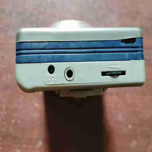 Document 18_84 SMART JL-649 MINI CASSETTE RECORDER PLAYER(RADIO AND CASSETTE PLAYER )