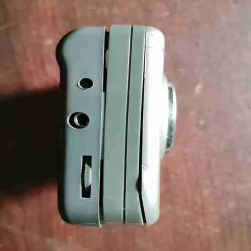 Document 18_94 WINGO DISCO LIGHT , WG-2731 , PORTABLE CASSETTE PLAYER AND RADIO WITH BUILT -IN SPEAKERS (RADIO AND CASSETTE PLAYER )