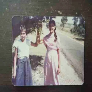 OLD PHOTOGRAPHS (NO.8)