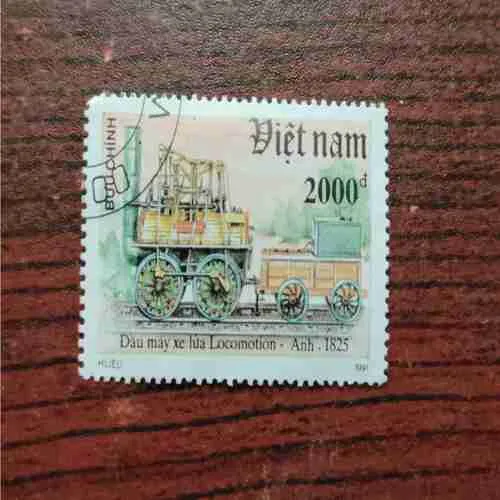 DAU MAY XE LUA LOCOMOTION - ANH -1825 , DIETNAM 2000 .