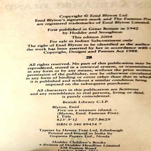 Five On A Treasure Island ( By The Famous Five Enid Blyton ) (pages 244)