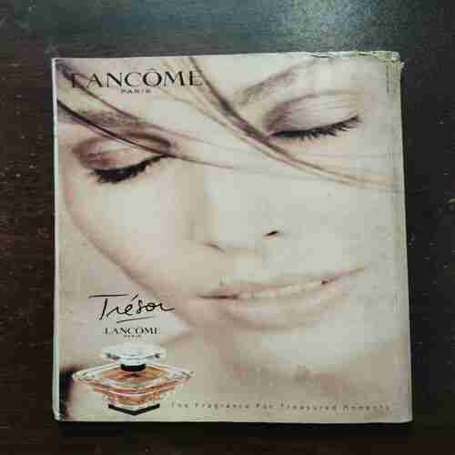 Document 4_228 Femina ( December 15 , 2000 )