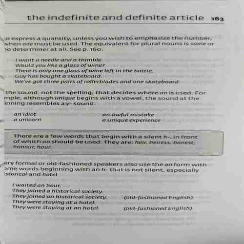 collians English Learning Library of 4 books 1. Grammar & Panctuation 2. English Conversation 3. English Vocabulary 4. How to Use English