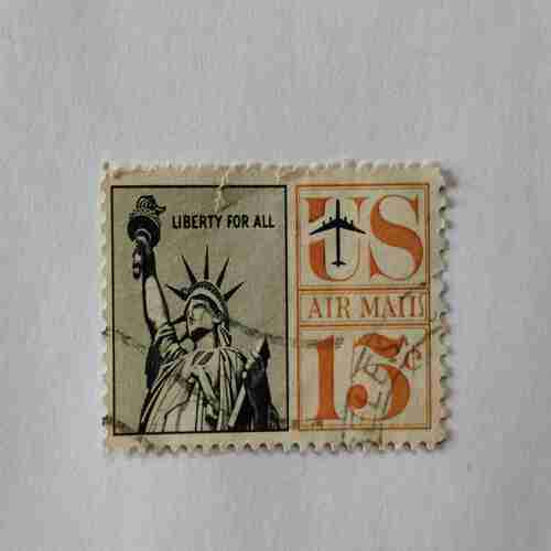 US AIR MALL POSTAGE 1.5c , LIBERTY FOR ALL