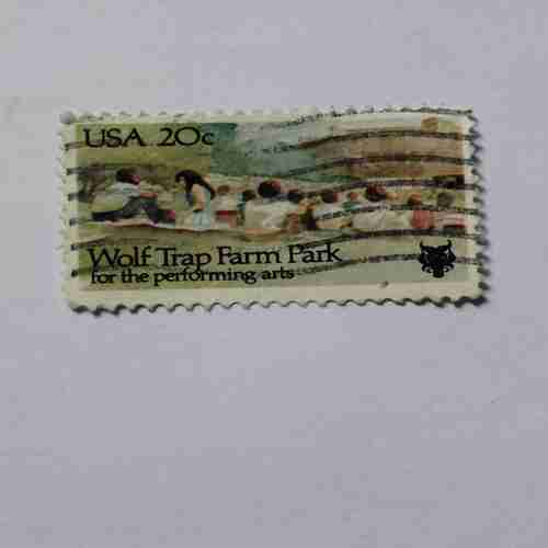 USA 20c POSTAGE STAMP , WOLF TRAP FARM PARK FOR THE PERFORMING ARTS