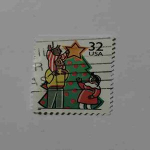 USA 32 POSTAGE STAMP