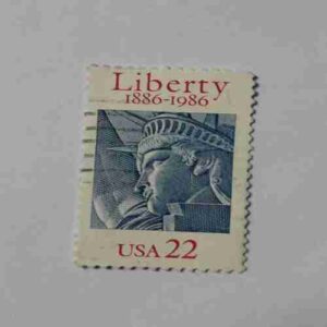 USA 22c POSTAGE STAMP , LIBERTY 1886-1986